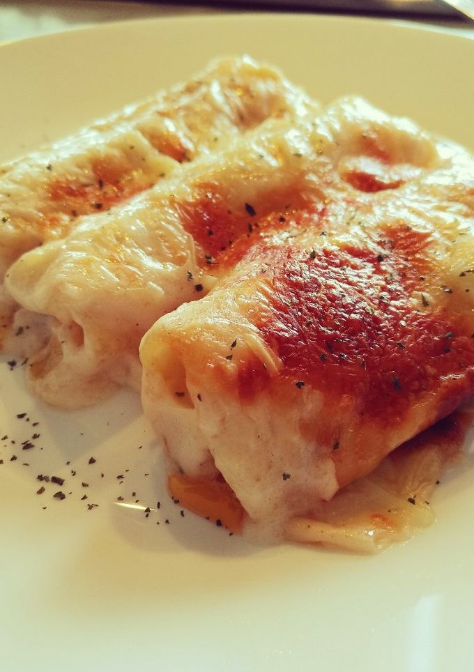 Una foto de Canelones de bacalao