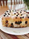 Sourdough Chocolate Chip Buns