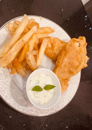 A picture of Fish And Chips.