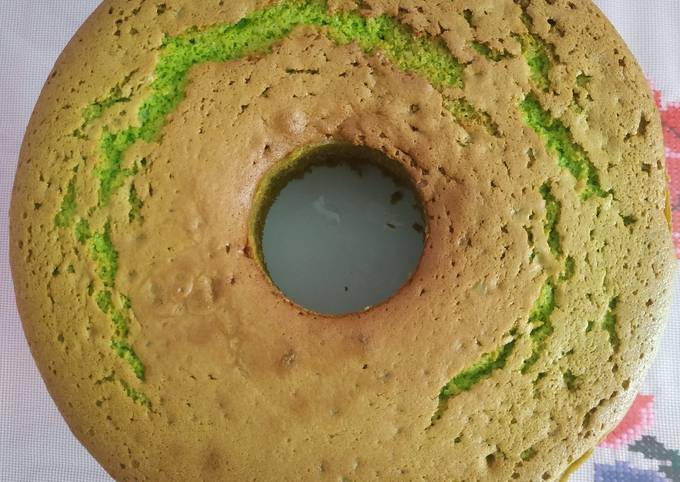 Resep Bolu Pandan Super Lembut / Moist Oleh Bundaranray - Cookpad