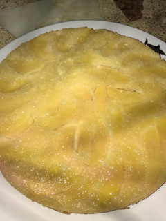 Una foto de Torta invertida de manzana