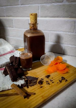 Narancsos csokilikőr recept fotója