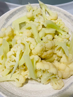 清炒白花椰菜 的食譜成品照片