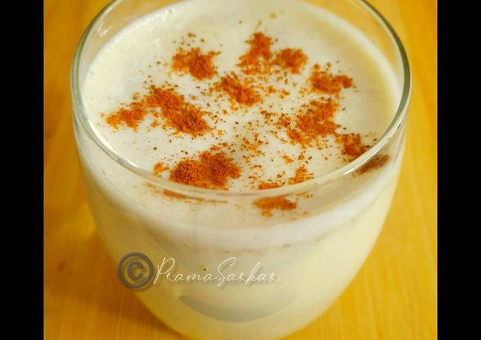 Recipe of Favorite Banana Milkshake