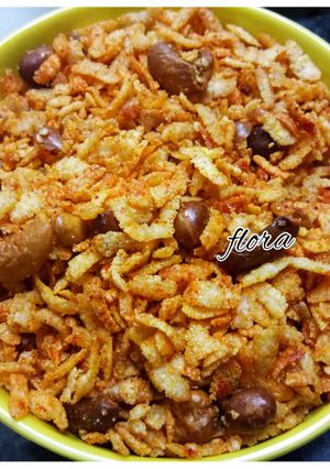 A picture of Fried poha chivda (snacks).