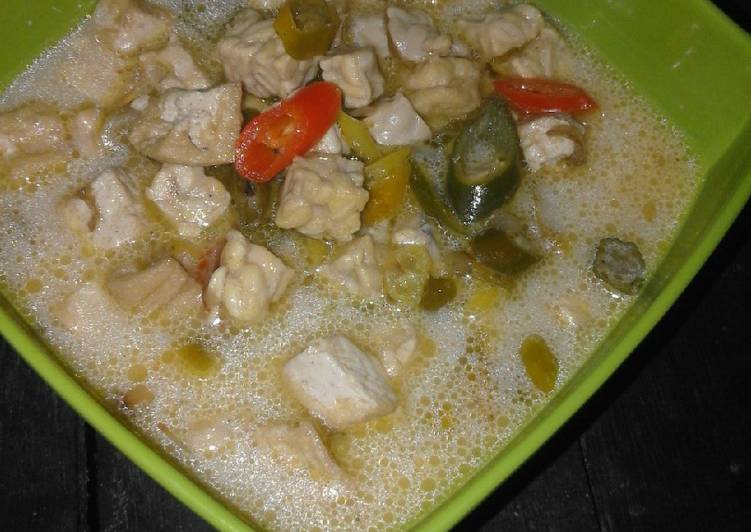 Cara Gampang Menyiapkan TTS pedas cabe hijau 😅, Lezat