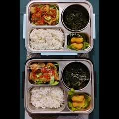 รูปของ Bekal Tumis Kangkung, Tahu Bakso Kubis Sambel Bawang, dan Chicken Nugget