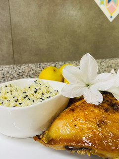 Una foto de Pollo al limón con ajo chilote