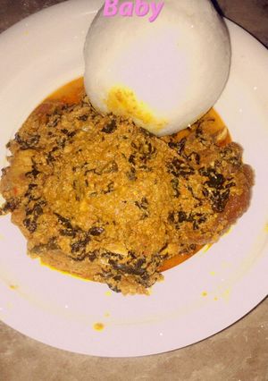A picture of Egusi soup.