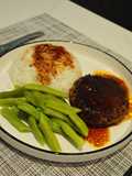 Hamburg Steak (Thịt bít tết bò băm kiểu Nhật)