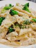 Chicken mushroom & broccoli Penne alfredo