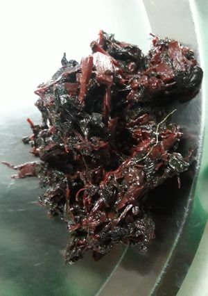 A picture of Red amarnath stir fry.