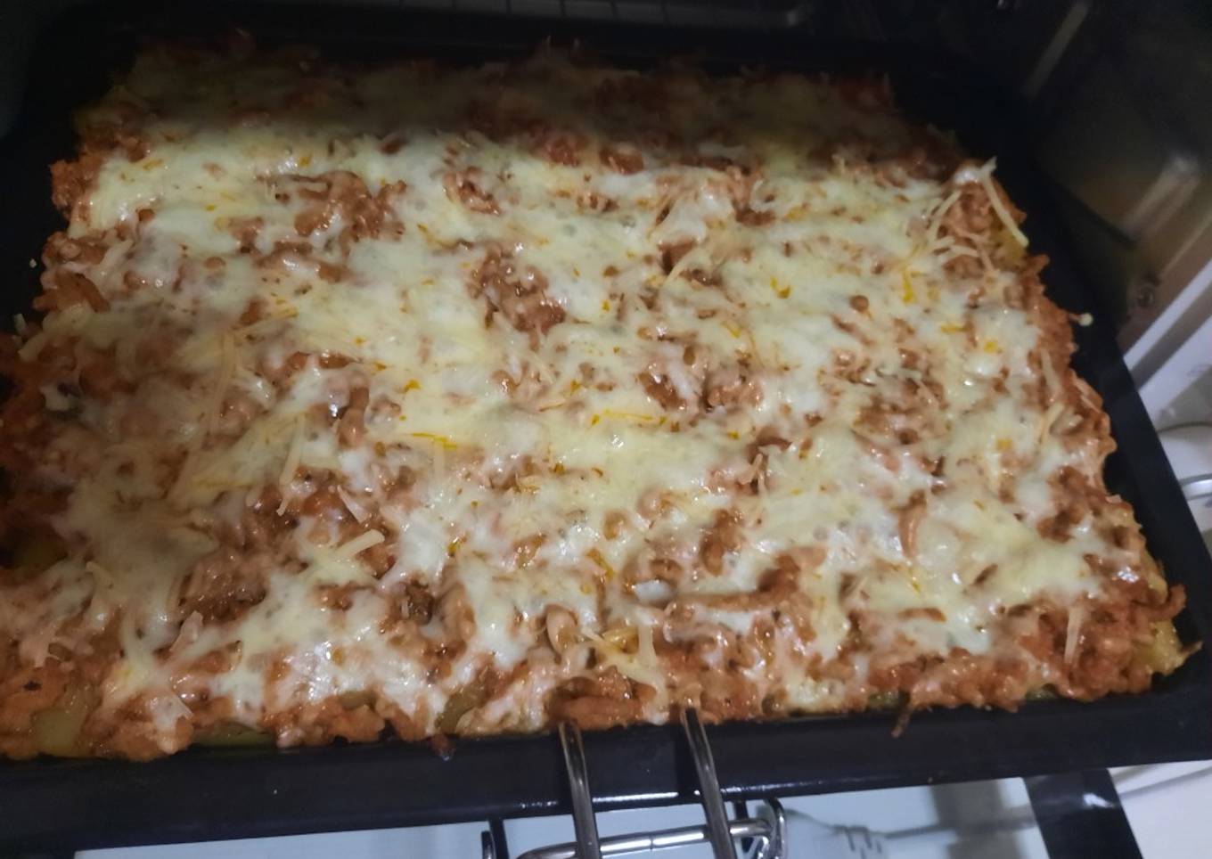 Carne picada con patatas asadas al horno