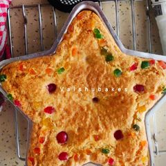 A picture of Tutti fruity Star Cake.