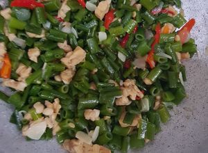 Foto resep Tumis daun bawang merah