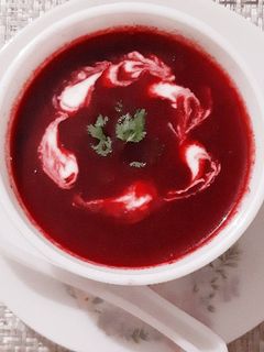 A picture of Beetroot Soup.