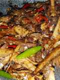 Oseng Ikan dengan bawang bombay merah