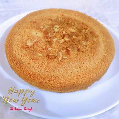 A picture of Rava cake.