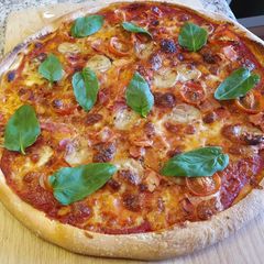 A picture of Pizza Tropicana.