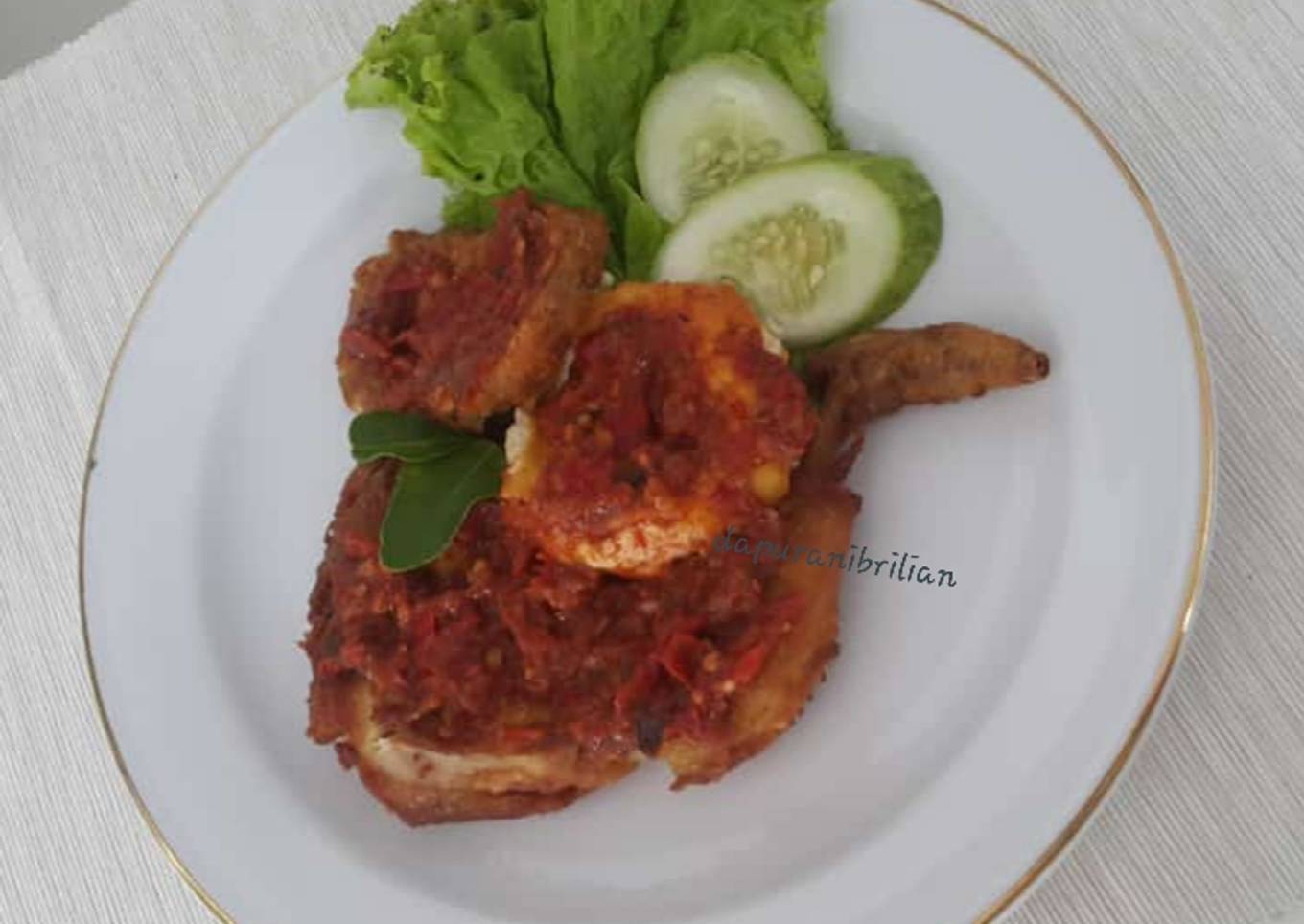 Ayam gebrek istimewa