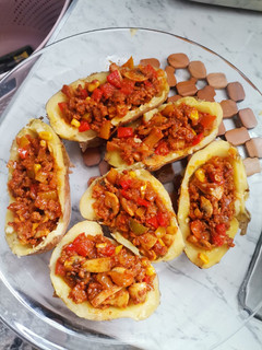 عکسی از دستور سیب زمینی پنیری 🍕