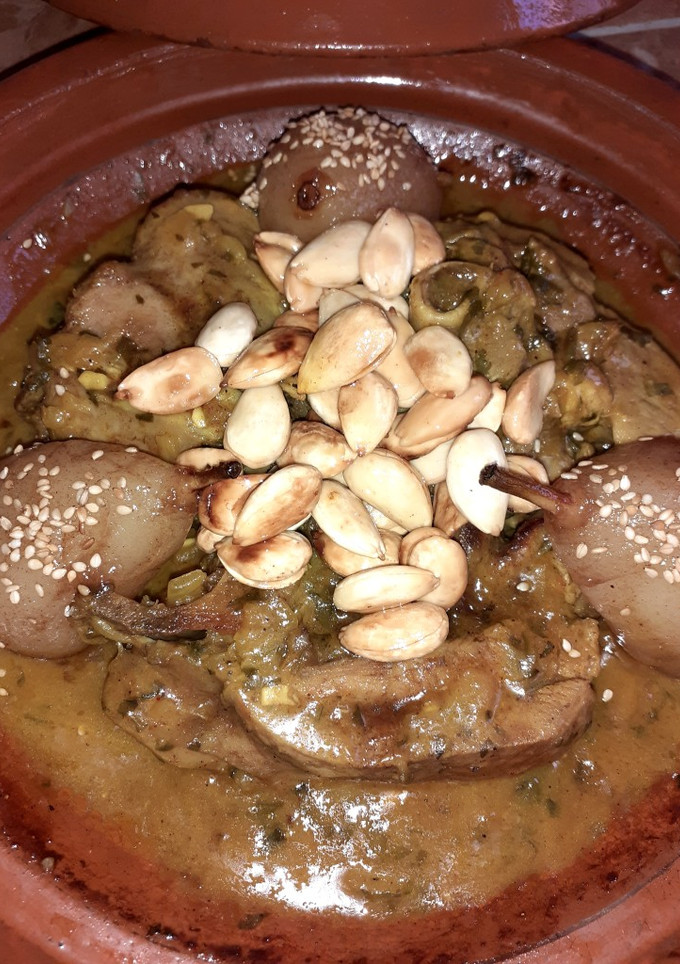 Una foto de Tajín de pera de pavo 🦃🍐🍐