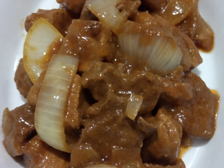 Langkah Mudah untuk Menyiapkan Resep Bistik daging sapi Anti Ribet, Lezat