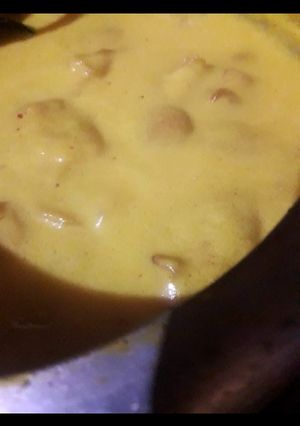 A picture of Kadi pakoda.