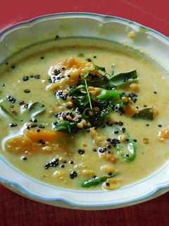 பட்டர் நட் ஸ்கூவாஷ் பால் கூட்டு (Butternut squash paal kootu recipe in tamil) செய்முறை முக்கிய புகைப்படம்