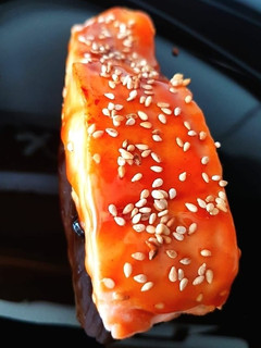 Una foto de Poké Salmón teriyaki