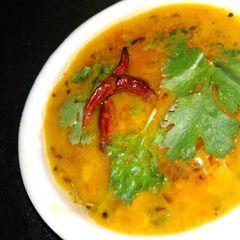 A picture of Dhaba style dal tadka.