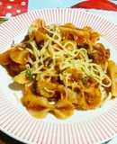 Lacitos en salsa bolognesa