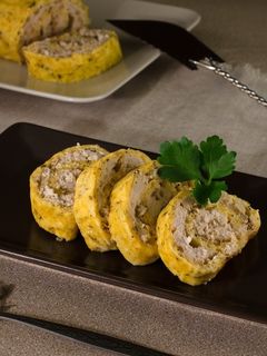 Фото Сочный куриный рулет с сыром.