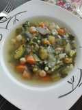 Caldo Sopa de verduras de la huerta