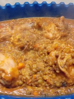 Una foto de Guiso de arroz con pollo!🍗🍙