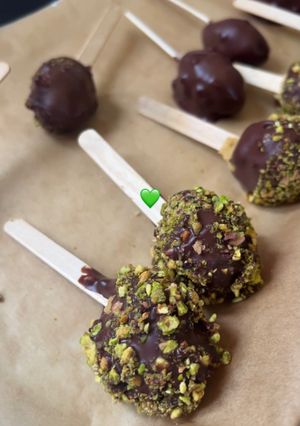 Una foto de Trufas keto de pistacho