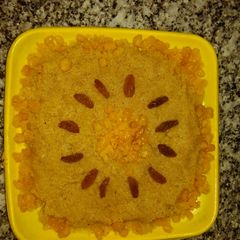 A picture of Sooji ka halwa.