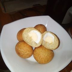A picture of Egg rolls.