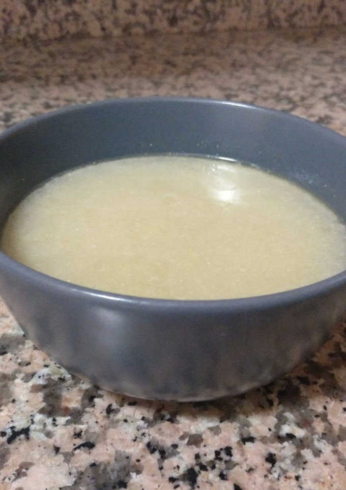 Una foto de Caldo básico
