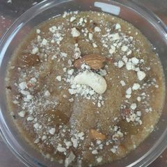 A picture of Suji keser halwa.