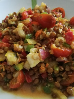 Una foto de Ensalada de lentejas al curry