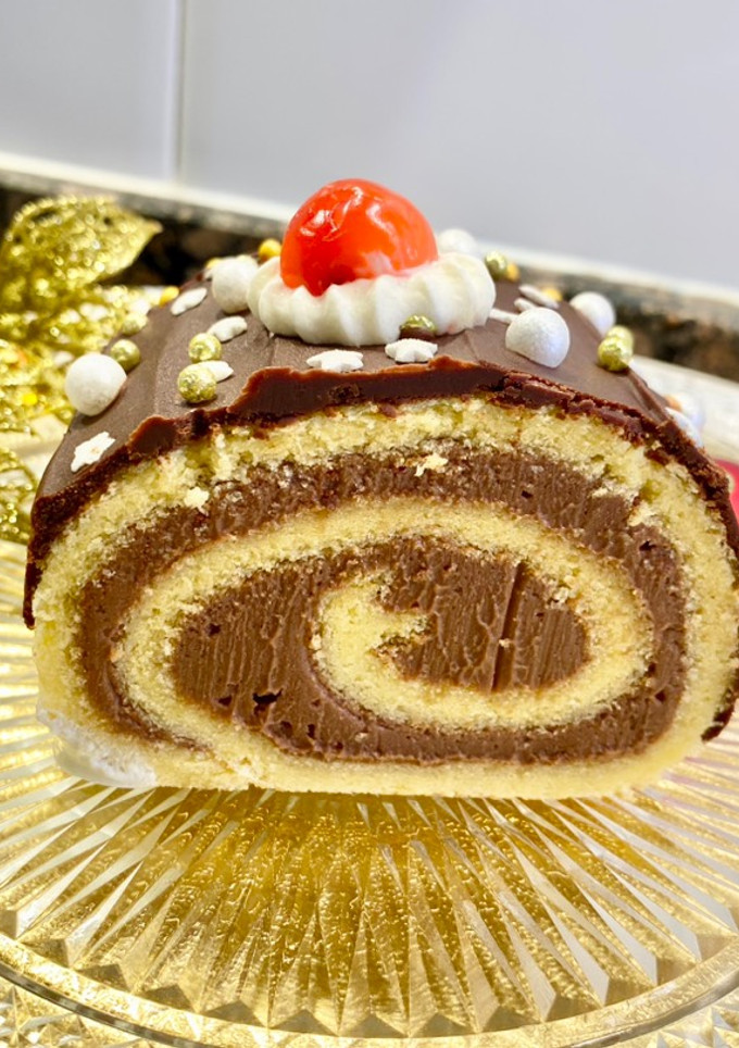 Una foto de Brazo de gitano relleno con queso mascarpone y Nutella