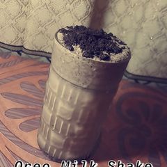 A picture of Oreo Milk Shake.