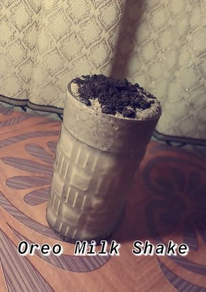A picture of Oreo Milk Shake.