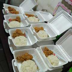A picture of Ayam Goreng Fried Chiken kfc.