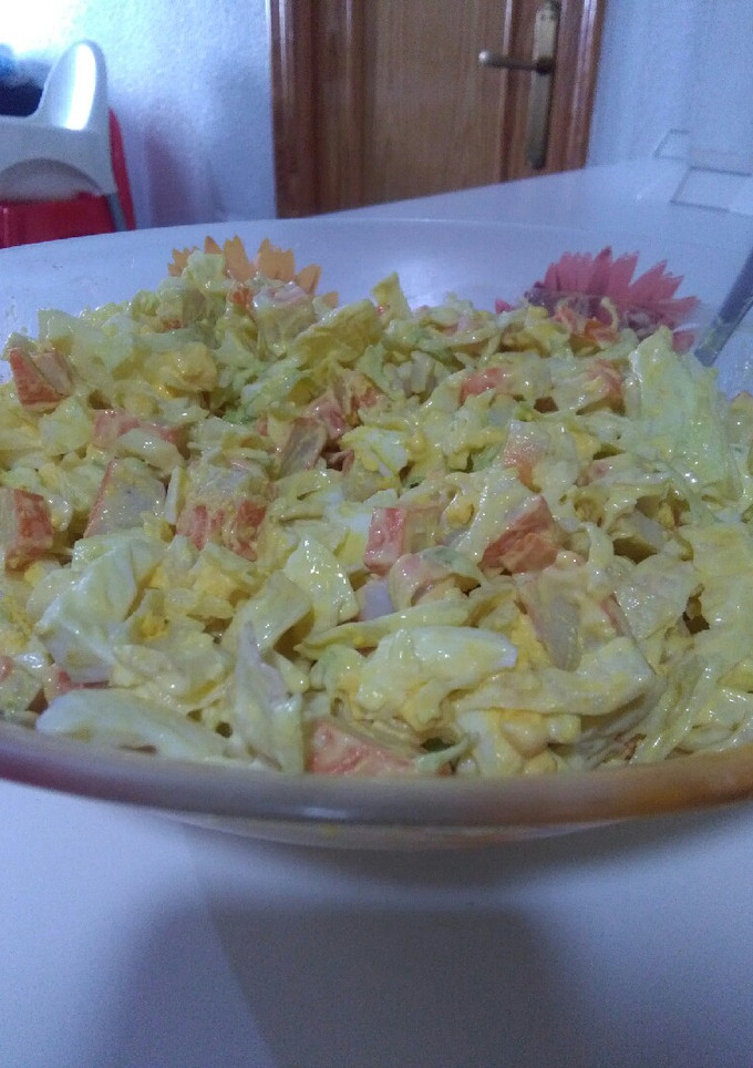 Una foto de Ensalada rápida de bocas de mar con lechuga
