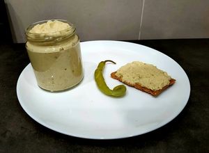 Una foto de Crema de piparras