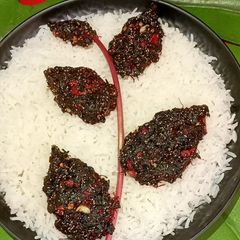 A picture of Amaranth / Lal Shake Bhaja Bengali Style.