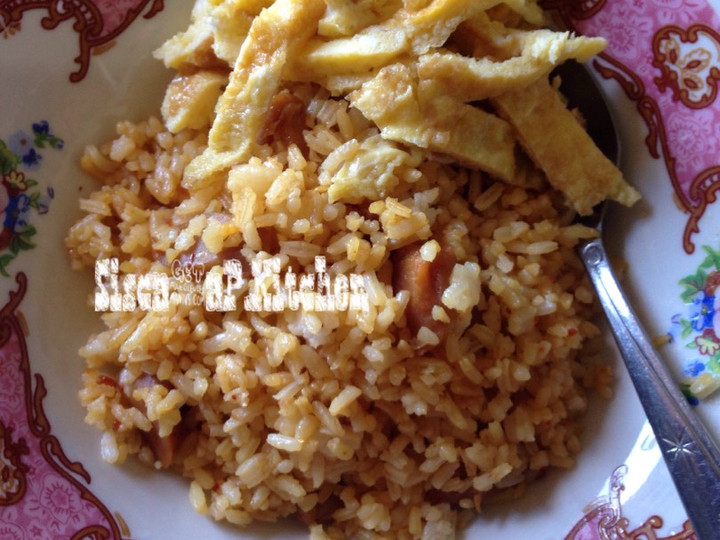 Standar Resep  bikin Nasi goreng sosis telur orak arik sederhana dijamin sedap