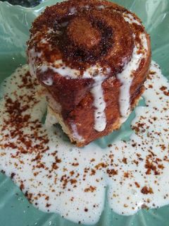 Foto resep Cinnamon palm sugar roll bread with pineapple cream cheese